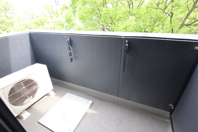 バルコニー　※別室の参考写真の為、現況優先です。