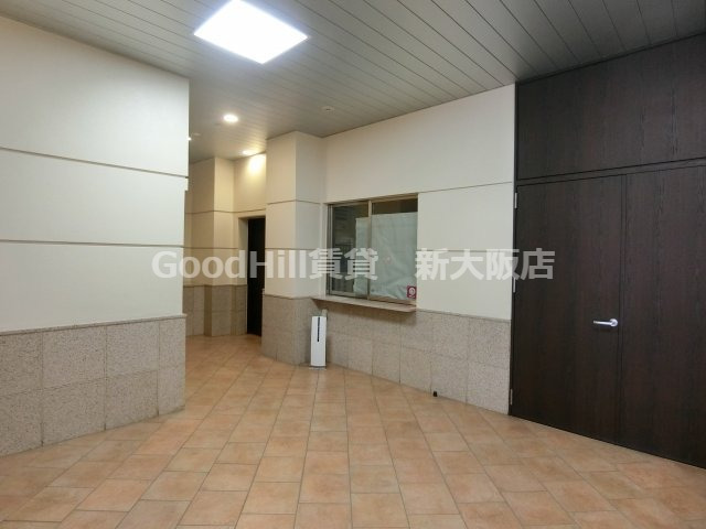 ロビー　ドゥーエ江坂I