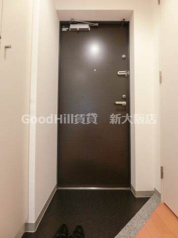 玄関　ドゥーエ江坂I