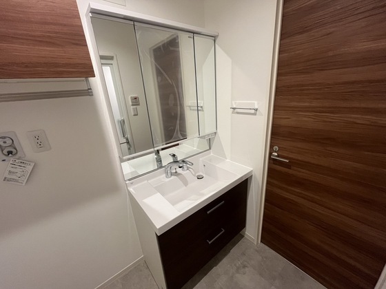 洗面設備　※別部屋の写真です