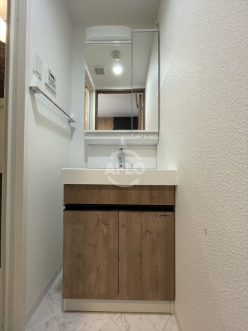 洗面設備　ゼオン大阪EAST　独立洗面台