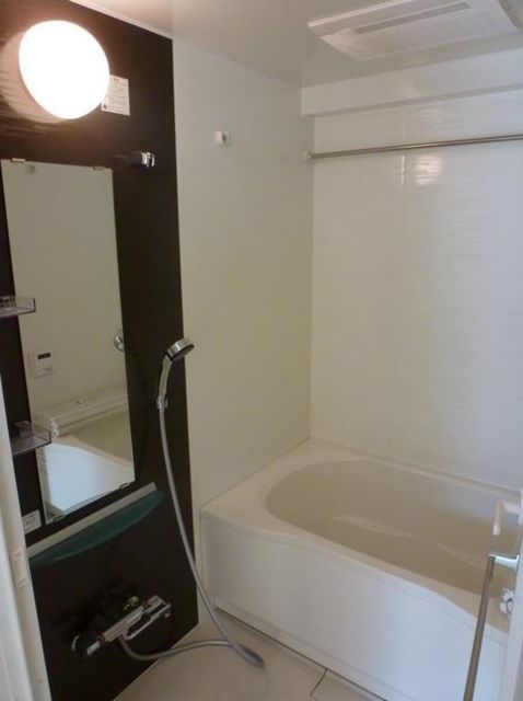 バス・シャワールーム　浴室