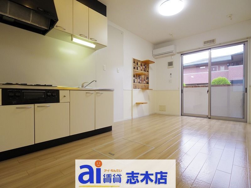 居室・リビング　※別号室画像