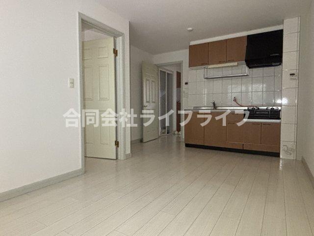 居室・リビング　ゆったり過ごせる居間です