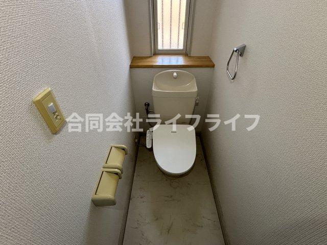 トイレ　落ち着いたトイレです