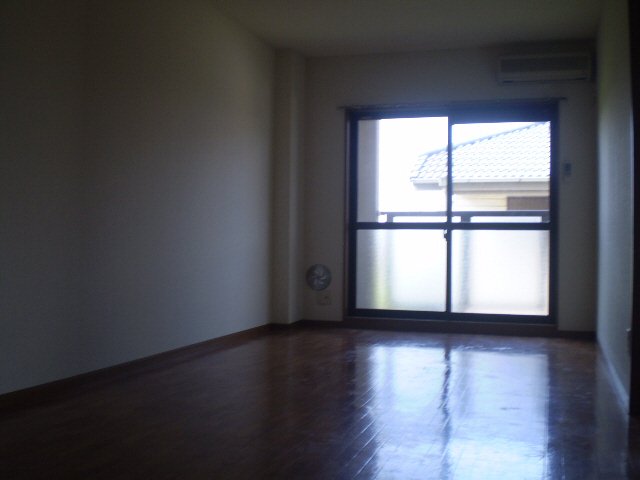 居室・リビング　広いリビング！