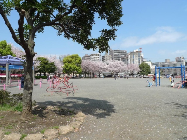 公園　渡田新町公園（公園）まで699m