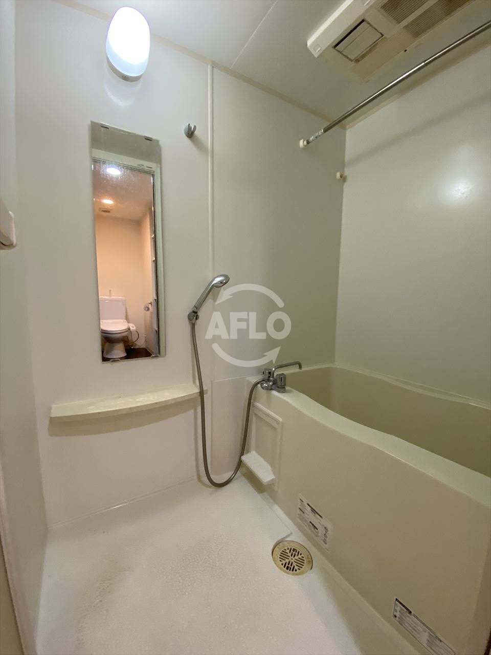 バス・シャワールーム　アーバンフラッツ上町　浴室