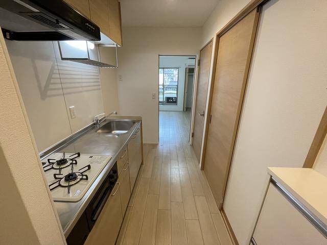 その他部屋・スペース　玄関から見たお部屋です。