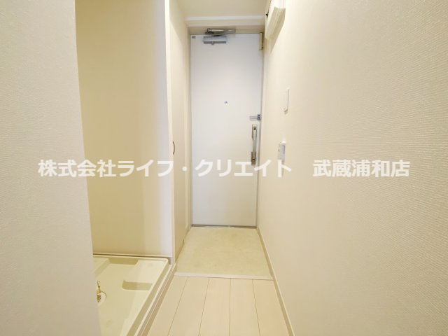 玄関　別号室の参考写真です。