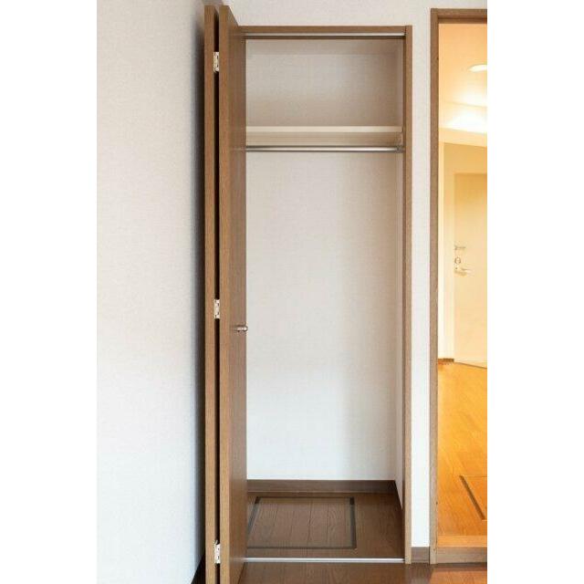 収納　クローゼット