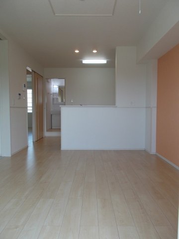 居室・リビング　使いやすい居間です