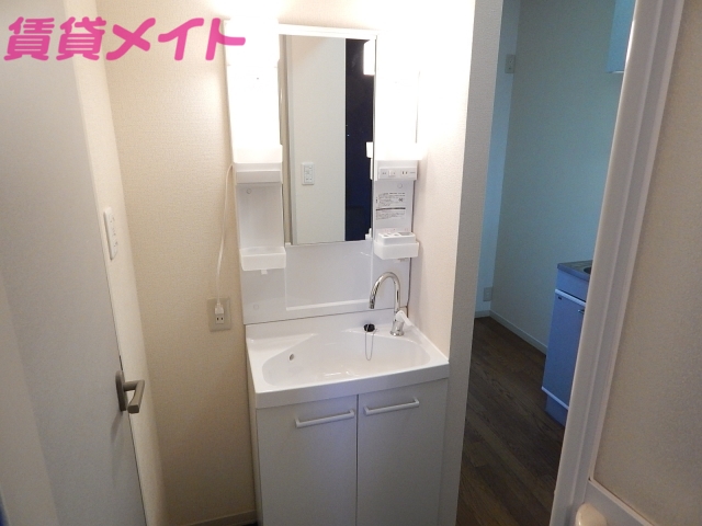 洗面設備　同物件別室写真