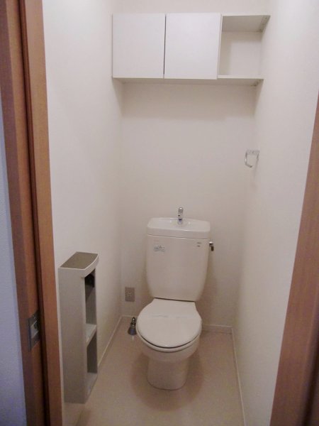 トイレ　同物件別部屋参考写真です