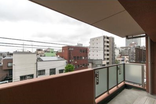 バルコニー　★バルコニー付き★
