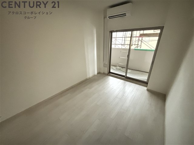 居室・リビング　エアコン付きの6.9帖の洋室です♪