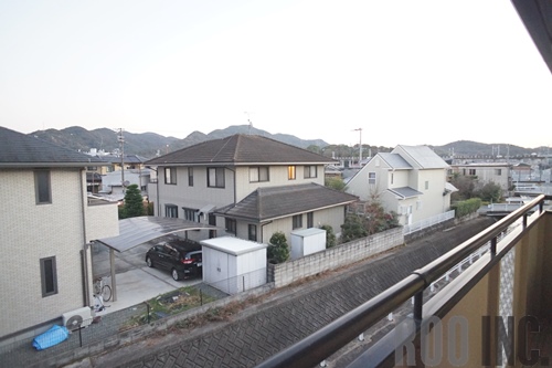 バルコニー　写真は反転のお部屋です