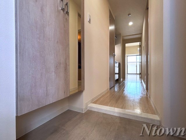 玄関　明るい玄関です