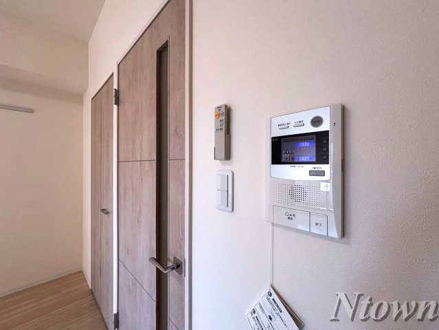 セキュリティ　モニター付きインターホンです