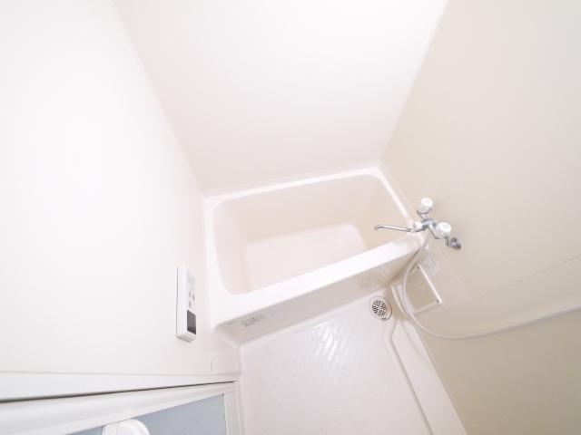 バス・シャワールーム　お風呂で日々の疲れを落としましょう