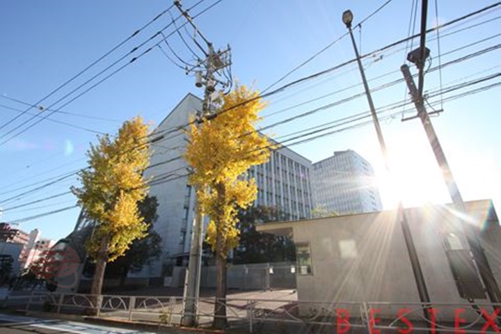 大学・短大　私立東洋大学（大学・短大）まで768m