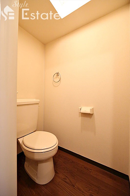 トイレ　トイレ