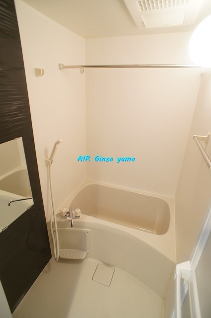 バス・シャワールーム　Ｂａｔｈｒｏｏｍ