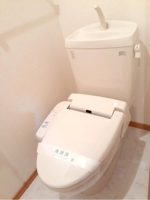 トイレ　図面と現状に相違がある場合には現状を優先