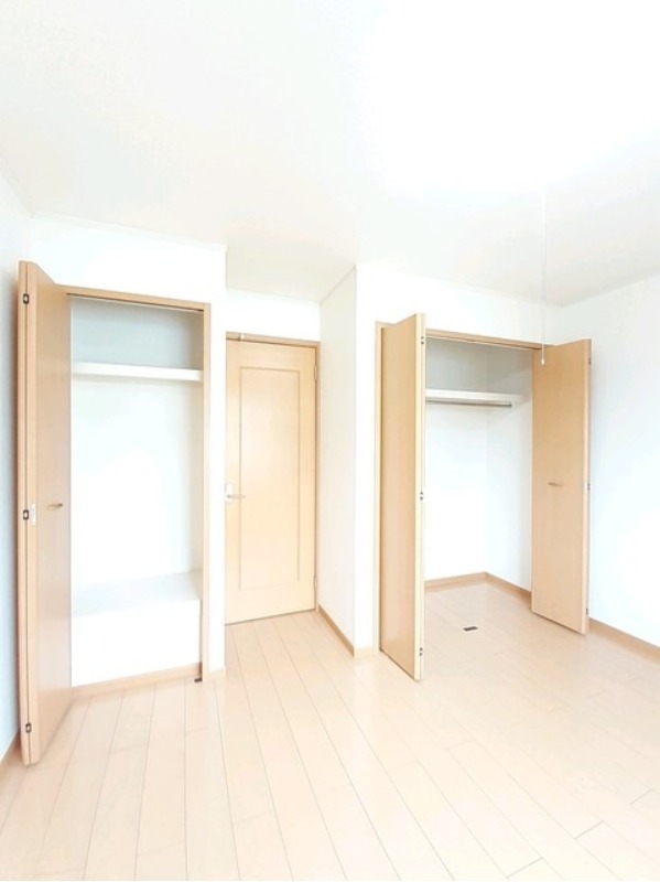 収納　図面と現状に相違がある場合には現状を優先