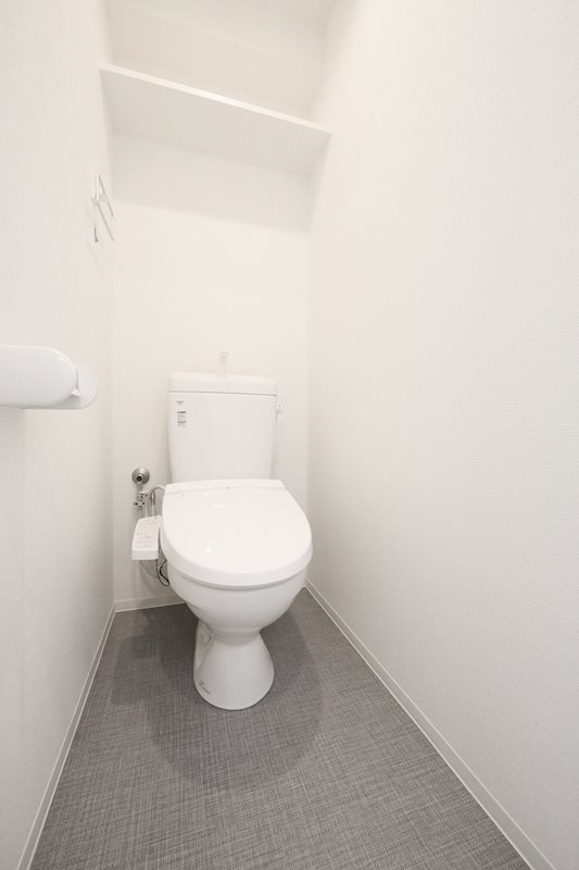 トイレ　温水洗浄便座