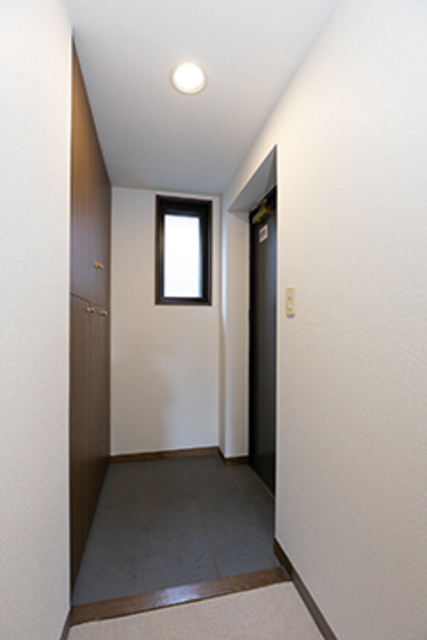 玄関　※写真は同タイプ住戸です。