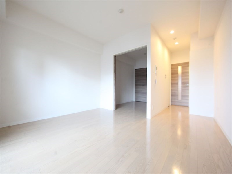 居室・リビング　ＬＤＫ10.4帖　洋室4帖　つなげても仕切っても使えます