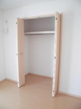 収納　クローゼット