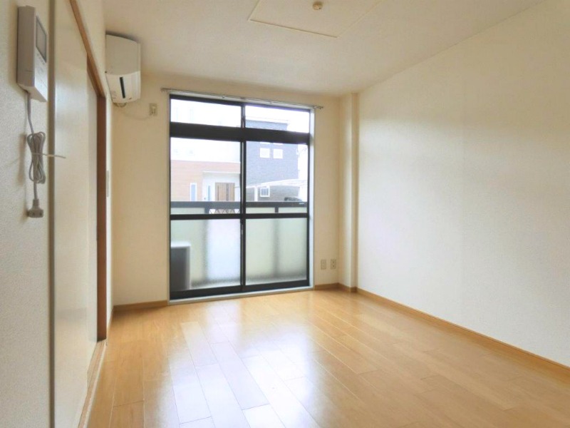 居室・リビング　図面と現状に相違がある場合には現状を優先