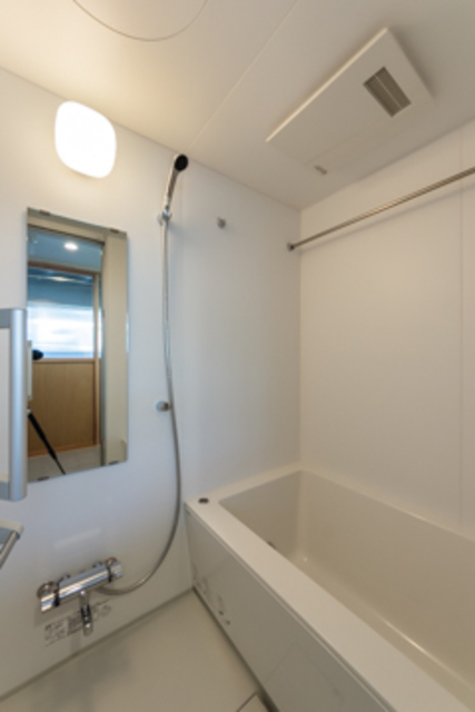 バス・シャワールーム　※写真は同タイプ住戸です。