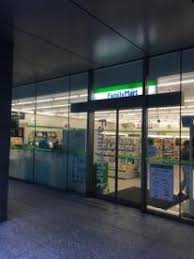 コンビニ　ファミリーマート 築地五丁目店（コンビニ）まで624m