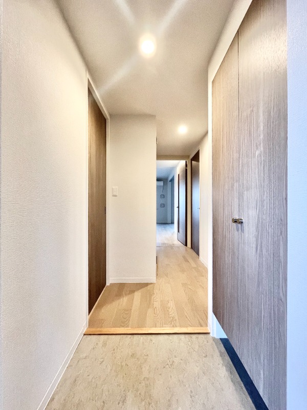 玄関　※同タイプ室内参照