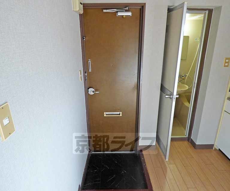 玄関　玄関です。