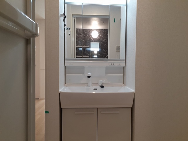 洗面設備　同施工会社同シリーズ別物件