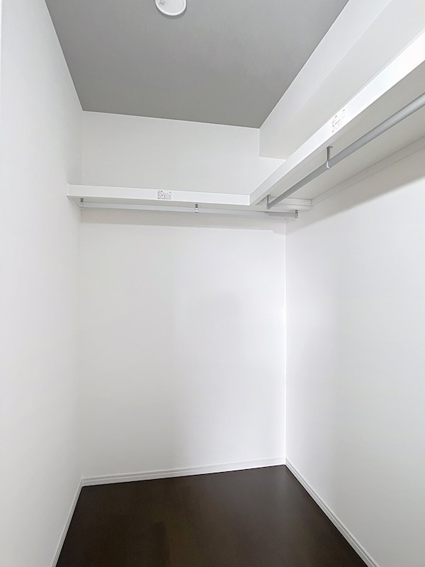 収納　ウォークインクローゼット