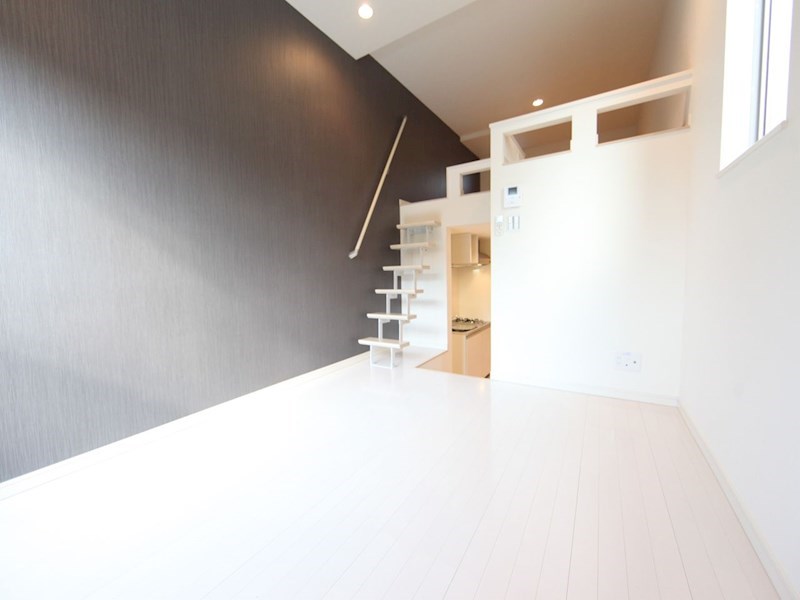 居室・リビング　洋室6帖　ロフト6帖（収納にも寝室にも使えます）