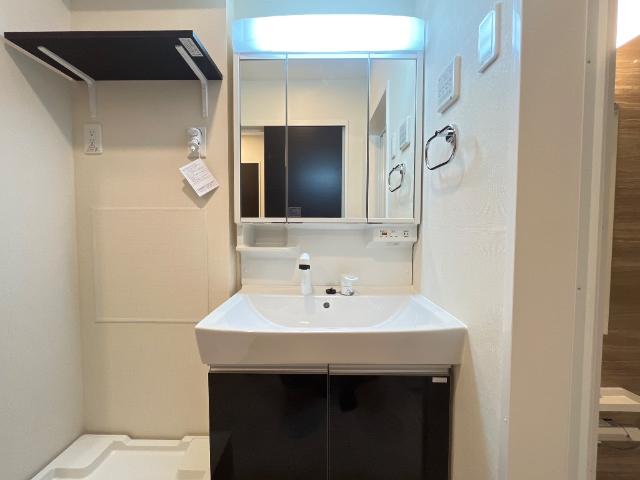 洗面設備　洗髪洗面化粧台