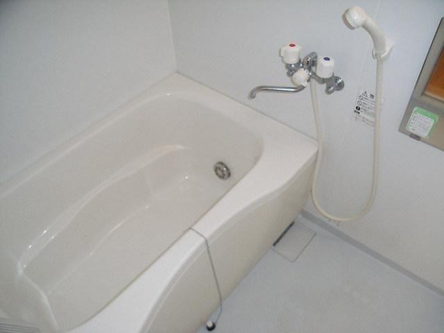 バス・シャワールーム　あったか追焚き機能付き浴室