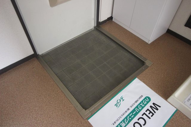 玄関　※退去前につき他号室参考画像です。