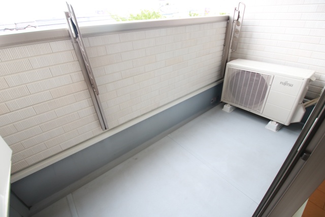 バルコニー　※別室の参考写真の為、現況優先です。