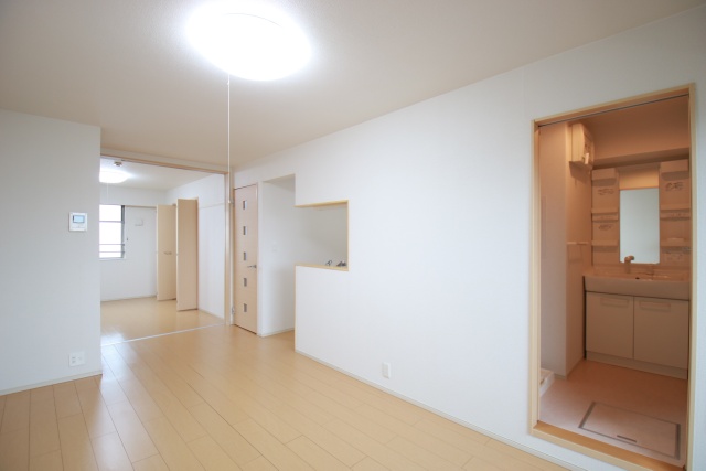 居室・リビング　※別室の参考写真の為、現況優先です。