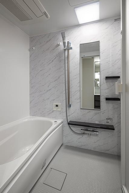 バス・シャワールーム