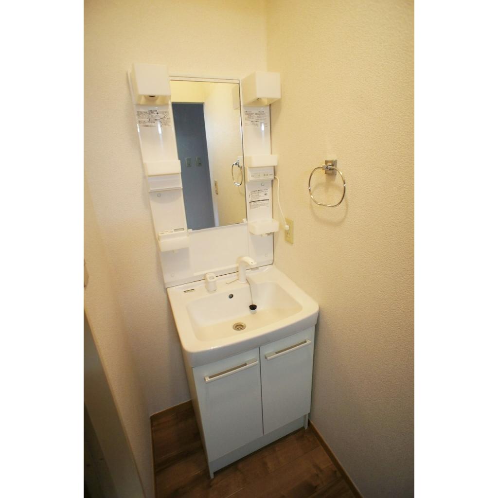 洗面設備　同タイプの1階の部屋