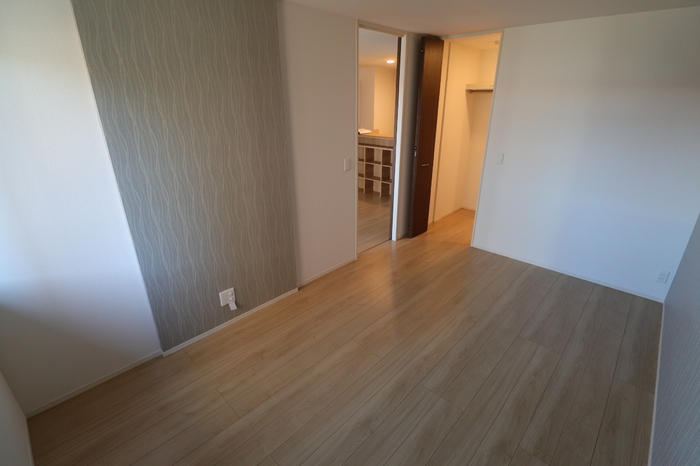 その他部屋・スペース　風通しも良い寝室です☆