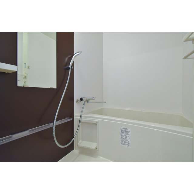 バス・シャワールーム　ゆったり過ごせるお風呂です